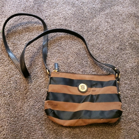 Tommy Hilfiger Bags Tommy Hilfiger Crossbody Purse Poshmark